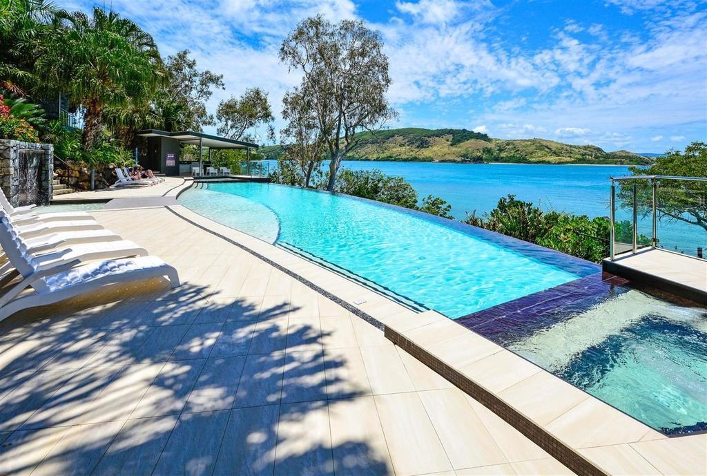 Edge Waterfront Apartments Hamilton Island Exterior foto